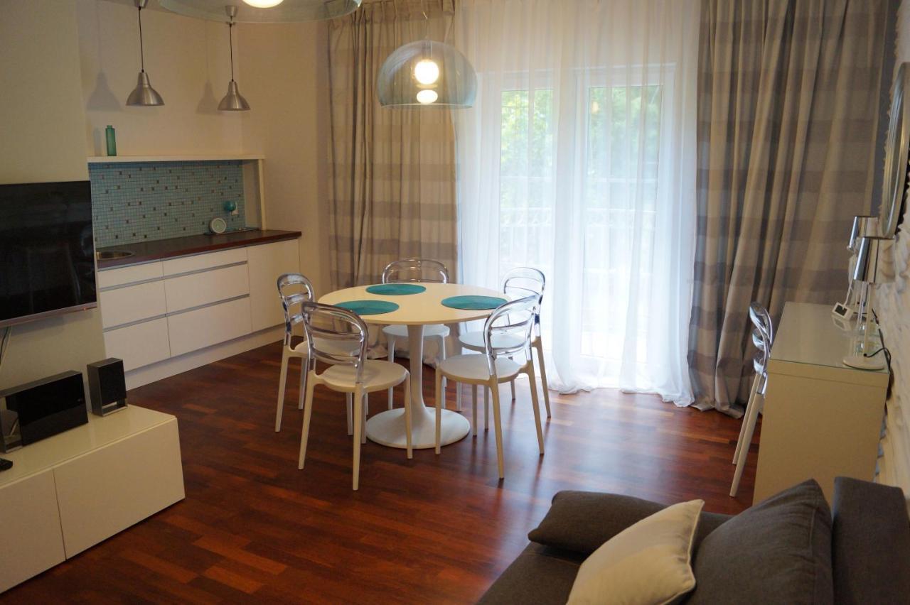 Apartament Przy Parku Kornik Apartment Exterior photo
